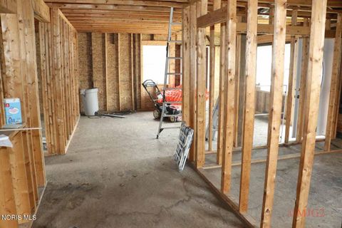 Tiny photo for 358 Lakeview Drive, Harbor View, OH 43434 (MLS # 10010762)