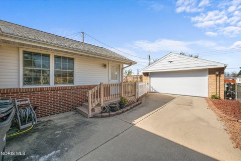 Tiny photo for 2515 Brenner Court, Toledo, OH 43611 (MLS # 10014425)