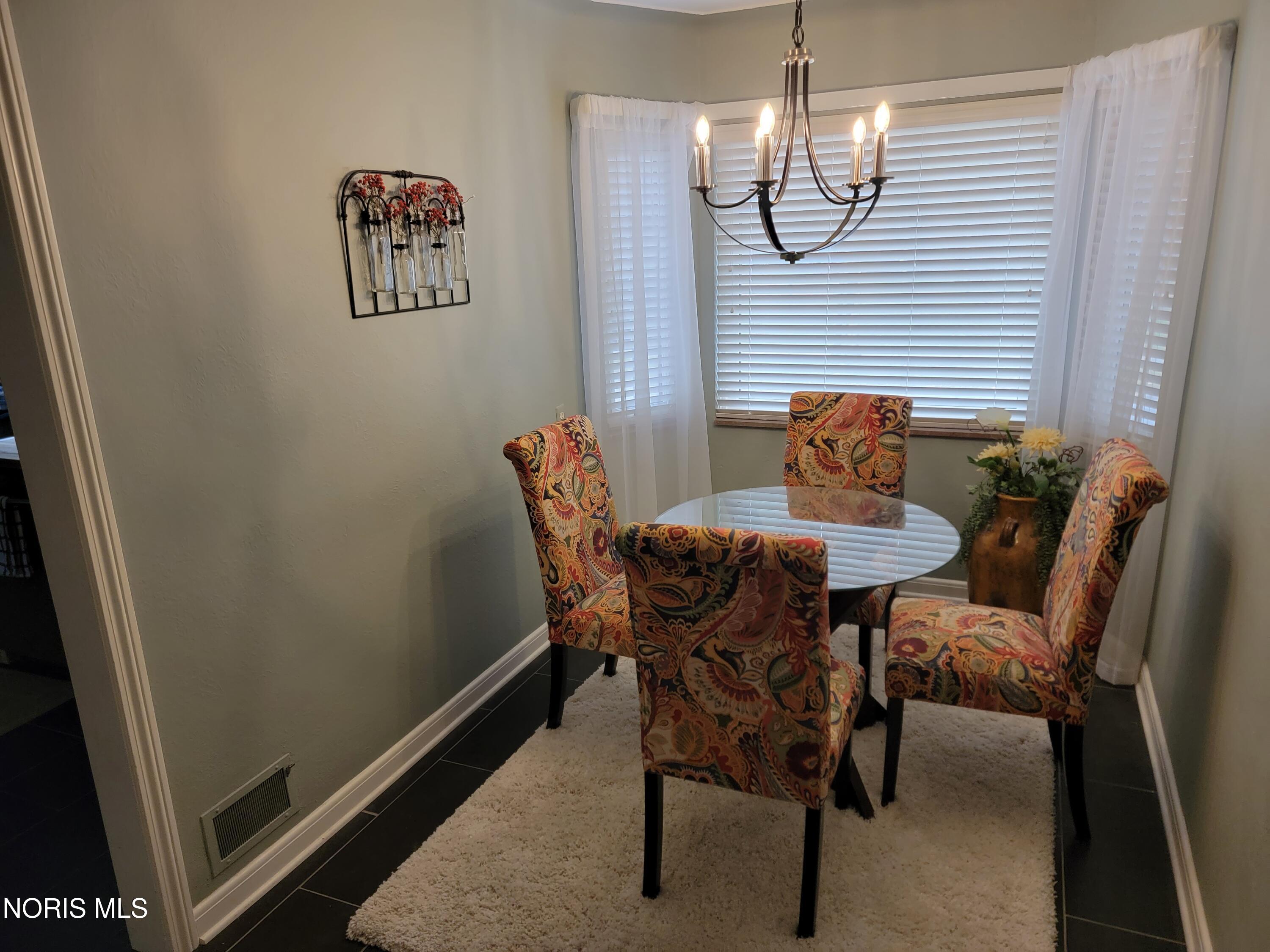 2673 Middlesex Drive