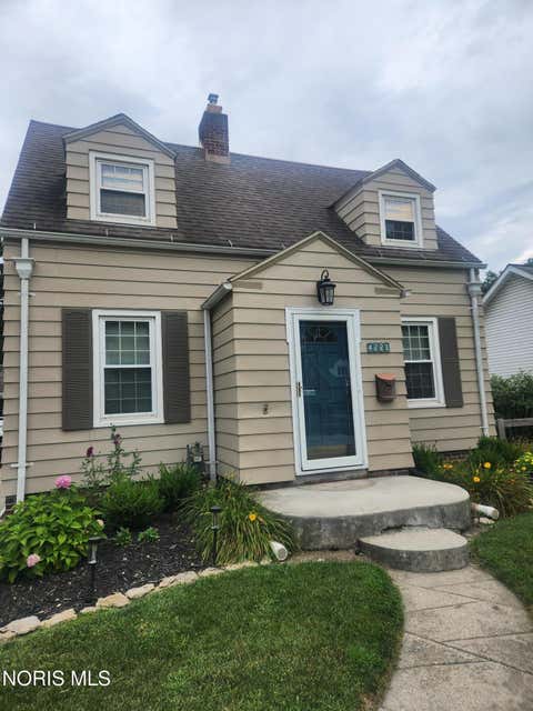 Photo of 4221 Rugby Drive, Toledo, OH 43614 (MLS # 10011385)