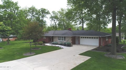 Photo of 113 Willow Run Drive, Ottawa, OH 45875 (MLS # 10008269)