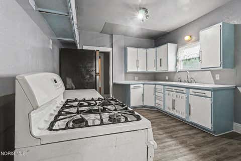 Tiny photo for 711 Boalt Street, Toledo, OH 43609 (MLS # 10011786)