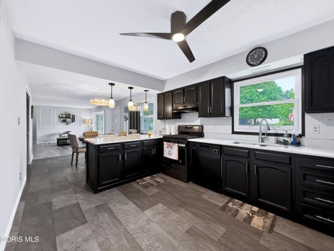 Tiny photo for 1001 W Bigelow Avenue, Findlay, OH 45840 (MLS # 10013963)