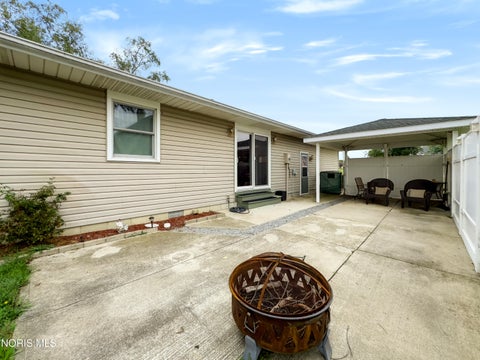 Tiny photo for 1001 W Bigelow Avenue, Findlay, OH 45840 (MLS # 10013963)