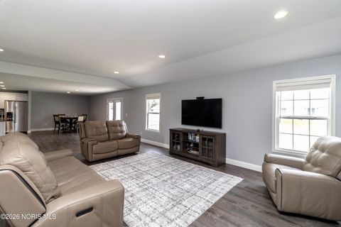 Tiny photo for 749 Parkside Drive, Wauseon, OH 43567 (MLS # 10004026)