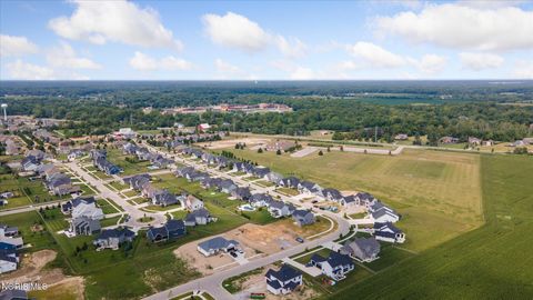 Tiny photo for 9412 Newbury Lane, Whitehouse, OH 43571 (MLS # 10005697)