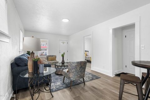 Tiny photo for 1952 Fairfax Road, Toledo, OH 43613 (MLS # 10006221)