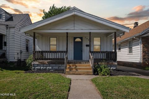 Photo of 1952 Fairfax Road, Toledo, OH 43613 (MLS # 10006221)