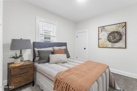 Tiny photo for 1952 Fairfax Road, Toledo, OH 43613 (MLS # 10006221)