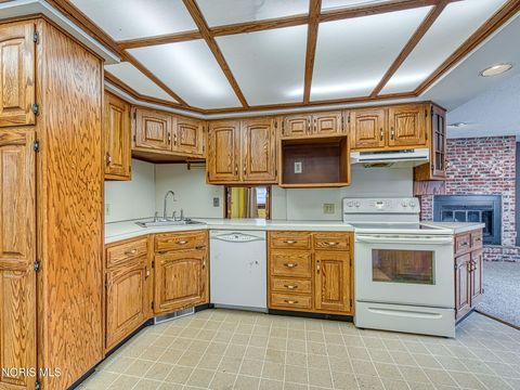 Tiny photo for 2713 Goddard Road, Toledo, OH 43606 (MLS # 10005538)