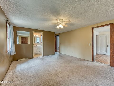 Tiny photo for 2713 Goddard Road, Toledo, OH 43606 (MLS # 10005538)