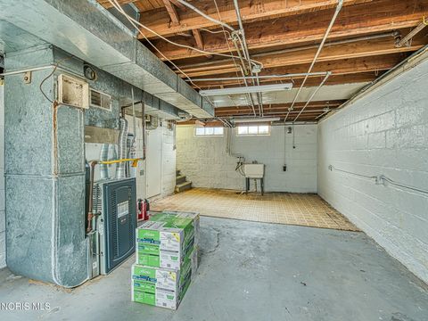 Tiny photo for 2713 Goddard Road, Toledo, OH 43606 (MLS # 10005538)