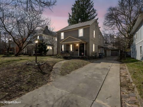 Tiny photo for 2713 Goddard Road, Toledo, OH 43606 (MLS # 10005538)