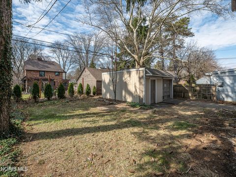 Tiny photo for 2713 Goddard Road, Toledo, OH 43606 (MLS # 10005538)