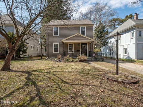 Tiny photo for 2713 Goddard Road, Toledo, OH 43606 (MLS # 10005538)