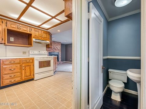 Tiny photo for 2713 Goddard Road, Toledo, OH 43606 (MLS # 10005538)