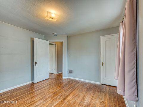 Tiny photo for 2713 Goddard Road, Toledo, OH 43606 (MLS # 10005538)