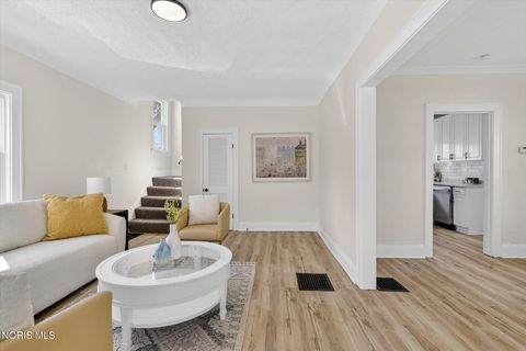 Tiny photo for 3515 Watson Avenue, Toledo, OH 43612 (MLS # 10005970)