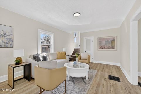 Tiny photo for 3515 Watson Avenue, Toledo, OH 43612 (MLS # 10005970)