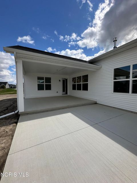 Tiny photo for 15030 Stonebridge Lane, Perrysburg, OH 43551 (MLS # 10006024)