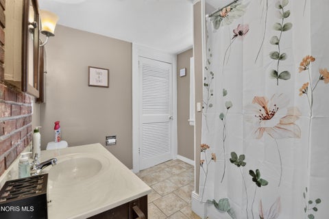 Tiny photo for 437 Marshall Street, Wauseon, OH 43567 (MLS # 10013073)
