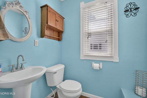 Tiny photo for 437 Marshall Street, Wauseon, OH 43567 (MLS # 10013073)
