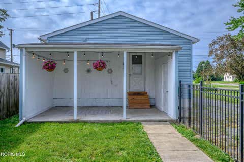 Tiny photo for 622 Mcdougal Street, Fostoria, OH 44830 (MLS # 10009135)