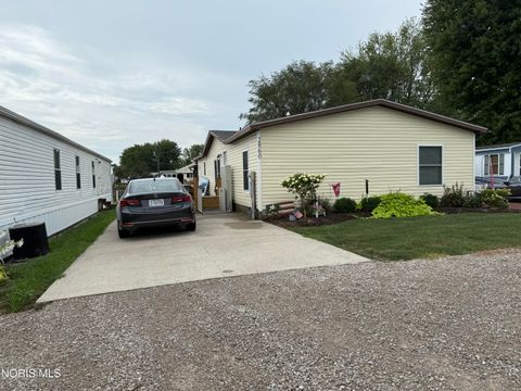 Tiny photo for 2860 W Risingsun Road, Port Clinton, OH 43452 (MLS # 10004277)