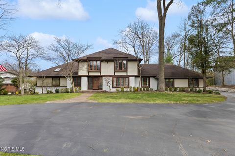 Photo of 4634 Northbrook Road, Toledo, OH 43623 (MLS # 10004887)