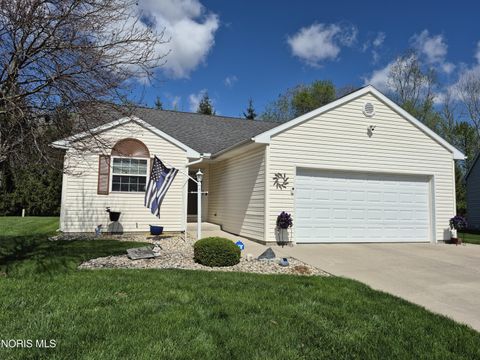 Photo of 1104 Countryside Drive, Findlay, OH 45840 (MLS # 10006634)