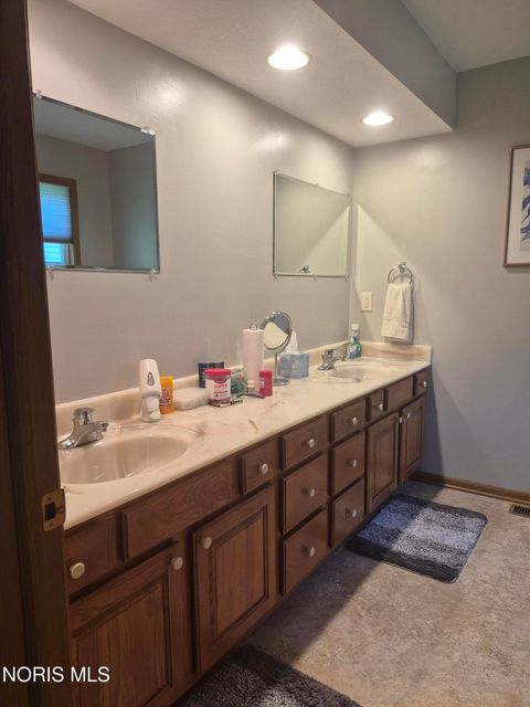 Tiny photo for 1104 Countryside Drive, Findlay, OH 45840 (MLS # 10006634)