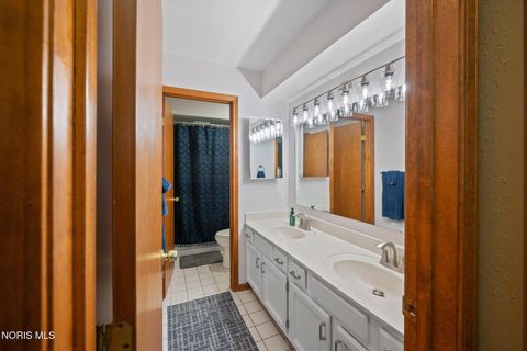 Tiny photo for 2331 Heatherglen Drive, Maumee, OH 43537 (MLS # 10007215)