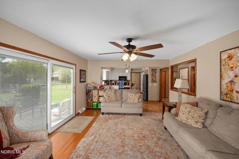 Tiny photo for 2331 Heatherglen Drive, Maumee, OH 43537 (MLS # 10007215)