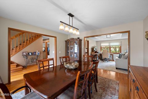 Tiny photo for 2331 Heatherglen Drive, Maumee, OH 43537 (MLS # 10007215)
