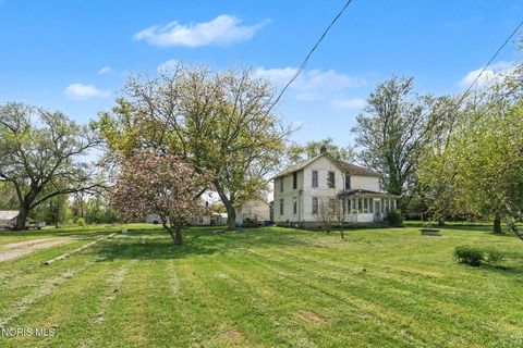 Tiny photo for 7549 Salisbury Road, Maumee, OH 43537 (MLS # 10006798)