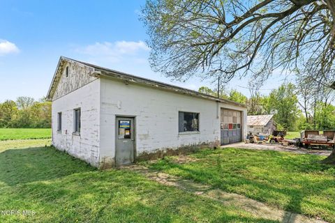 Tiny photo for 7549 Salisbury Road, Maumee, OH 43537 (MLS # 10006798)