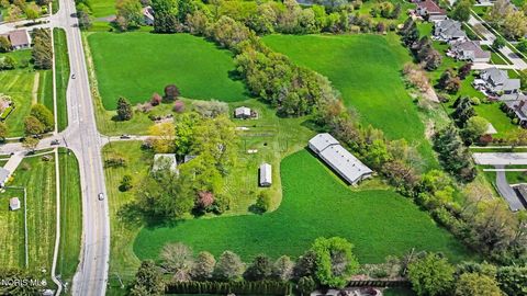 Tiny photo for 7549 Salisbury Road, Maumee, OH 43537 (MLS # 10006798)