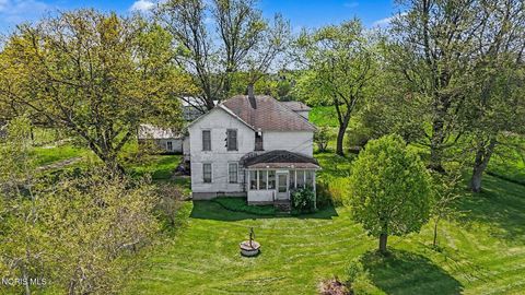 Tiny photo for 7549 Salisbury Road, Maumee, OH 43537 (MLS # 10006798)