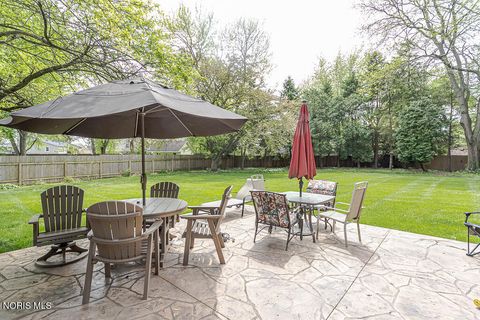 Tiny photo for 2352 Winterset Drive, Toledo, OH 43614 (MLS # 10006958)