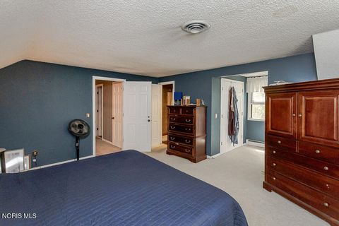 Tiny photo for 2352 Winterset Drive, Toledo, OH 43614 (MLS # 10006958)