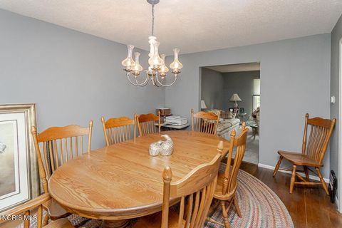 Tiny photo for 2352 Winterset Drive, Toledo, OH 43614 (MLS # 10006958)
