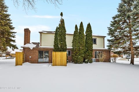 Tiny photo for 2024 Inglewood Road, Holland, OH 43528 (MLS # 10003813)