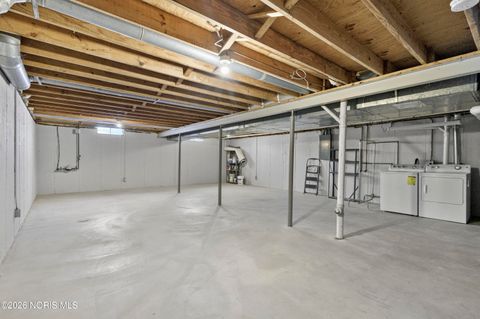 Tiny photo for 2024 Inglewood Road, Holland, OH 43528 (MLS # 10003813)