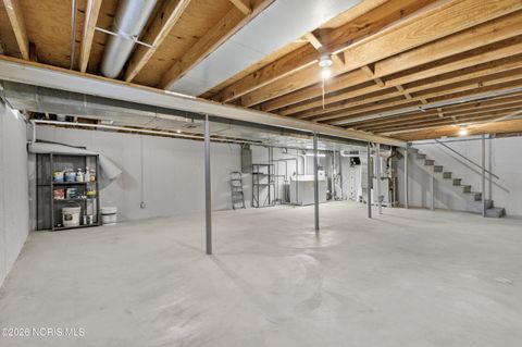 Tiny photo for 2024 Inglewood Road, Holland, OH 43528 (MLS # 10003813)