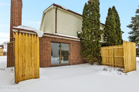 Tiny photo for 2024 Inglewood Road, Holland, OH 43528 (MLS # 10003813)