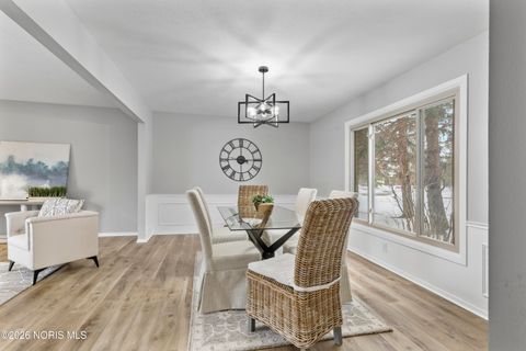 Tiny photo for 2024 Inglewood Road, Holland, OH 43528 (MLS # 10003813)