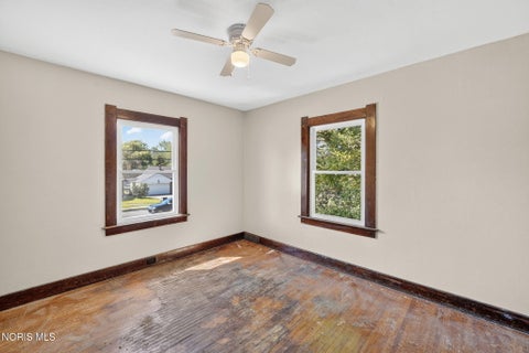 Tiny photo for 2206 Glendale Avenue, Toledo, OH 43614 (MLS # 10012620)