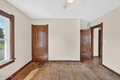 Tiny photo for 2206 Glendale Avenue, Toledo, OH 43614 (MLS # 10012620)