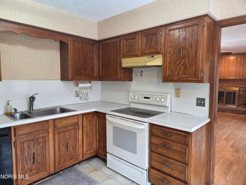 Tiny photo for 5722 E Candlestick Court, Toledo, OH 43615 (MLS # 10004532)