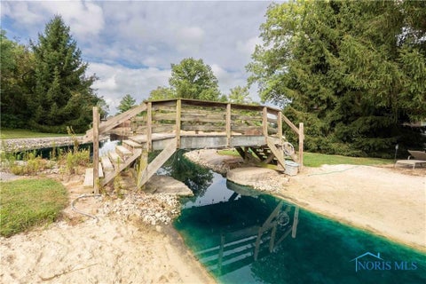 Tiny photo for 20515 County Road 15, Bluffton, OH 45817 (MLS # 10013354)